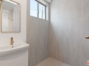 1244 14th Street E, Santa Monica CA 90404
