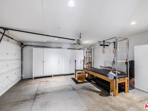 1046 Chautauqua Boulevard, Pacific Palisades CA 90272