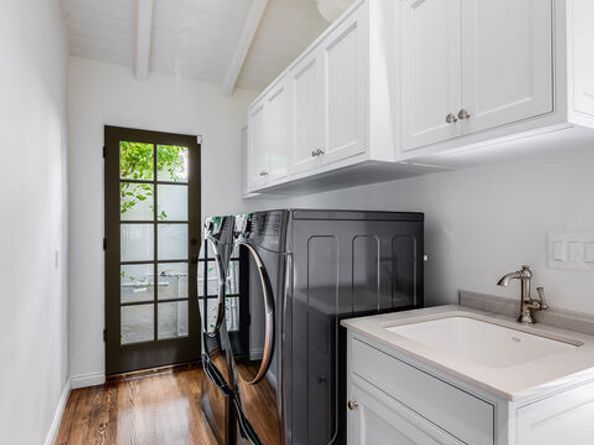 1046 Chautauqua Boulevard, Pacific Palisades CA 90272