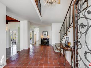 1046 Chautauqua Boulevard, Pacific Palisades CA 90272