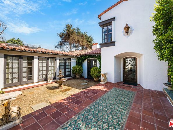 1046 Chautauqua Boulevard, Pacific Palisades CA 90272