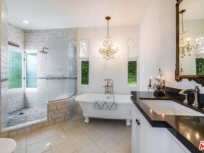 1046 Chautauqua Boulevard, Pacific Palisades CA 90272