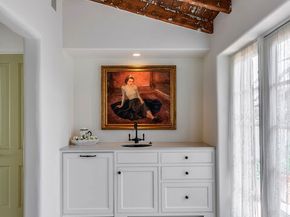 1046 Chautauqua Boulevard, Pacific Palisades CA 90272