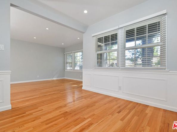 22025 De La Osa Street, Woodland Hills CA 91364