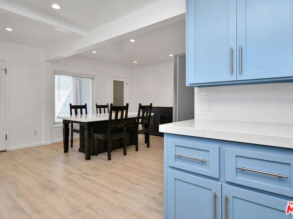22025 De La Osa Street, Woodland Hills CA 91364