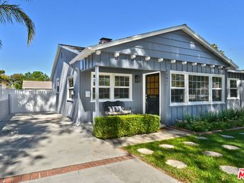 22025 De La Osa Street