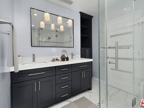 22025 De La Osa Street, Woodland Hills CA 91364