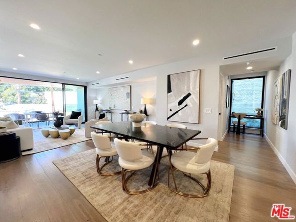 1017 N Croft Avenue 302, Los Angeles CA 90069