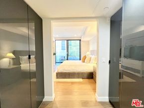 1017 N Croft Avenue 302, Los Angeles CA 90069