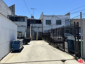 2505 W Manchester Boulevard, Inglewood CA 90305