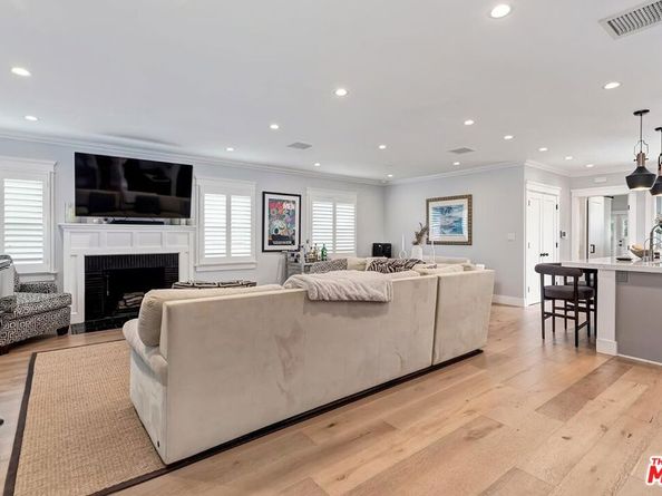 7404 Kentwood Avenue, Los Angeles CA 90045