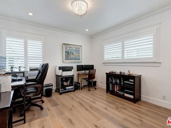 7404 Kentwood Avenue, Los Angeles CA 90045