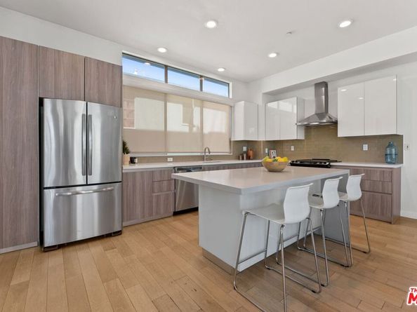 6737 W Hepburn Way, Los Angeles CA 90038
