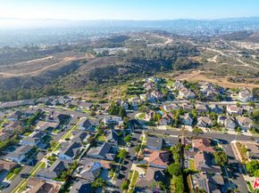 5033 Shenandoah Avenue, Los Angeles CA 90056