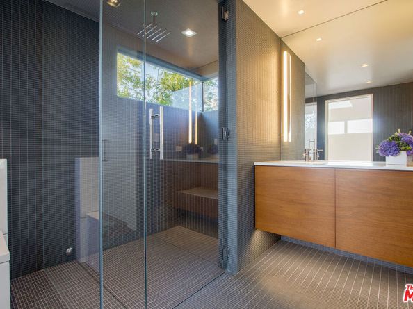 1201 CABRILLO Avenue, Venice CA 90291