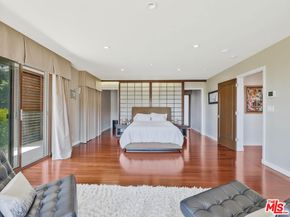 2340 Jupiter Drive, Los Angeles CA 90046