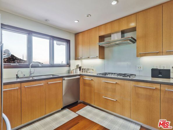 2340 Jupiter Drive, Los Angeles CA 90046