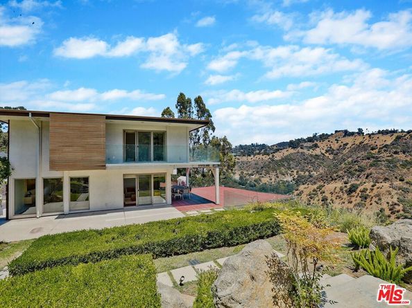 2340 Jupiter Drive, Los Angeles CA 90046