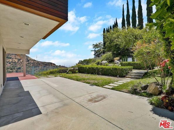 2340 Jupiter Drive, Los Angeles CA 90046
