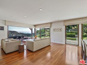 2340 Jupiter Drive, Los Angeles CA 90046