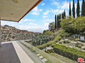 2340 Jupiter Drive, Los Angeles CA 90046