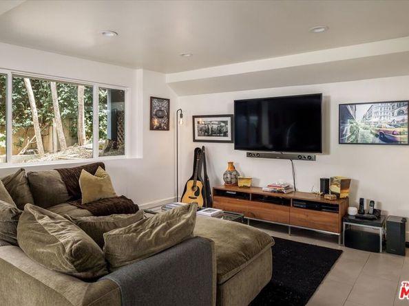 11372 Brill Drive, Studio City CA 91604