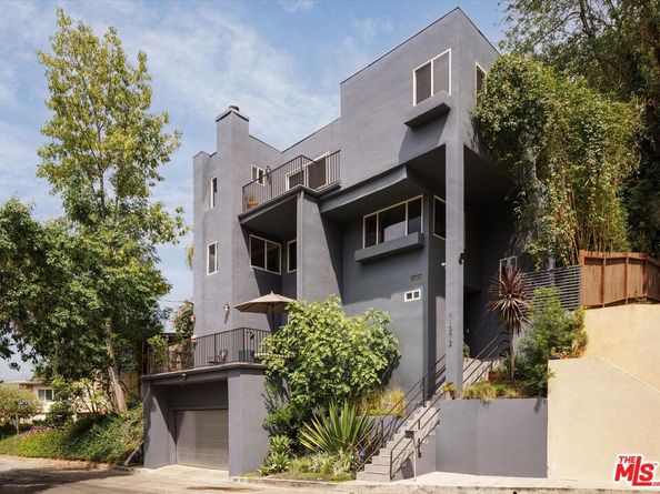 11372 Brill Drive, Studio City CA 91604