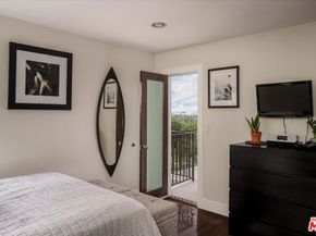 11372 Brill Drive, Studio City CA 91604