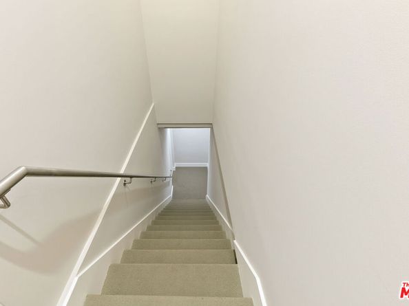 22065 Pacific Coast Highway 7, Malibu CA 90265