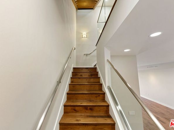 22065 Pacific Coast Highway 7, Malibu CA 90265