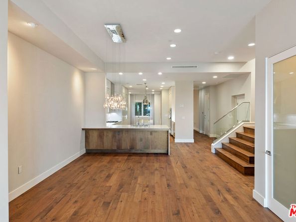 22065 Pacific Coast Highway 7, Malibu CA 90265