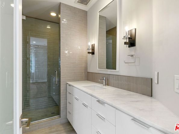 22065 Pacific Coast Highway 7, Malibu CA 90265