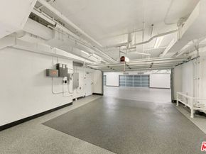 22065 Pacific Coast Highway 7, Malibu CA 90265