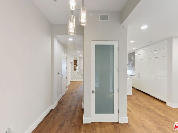 22065 Pacific Coast Highway 7, Malibu CA 90265