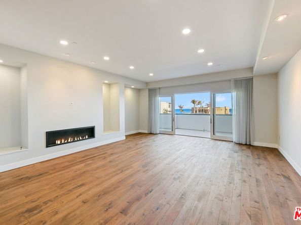 22065 Pacific Coast Highway 7, Malibu CA 90265