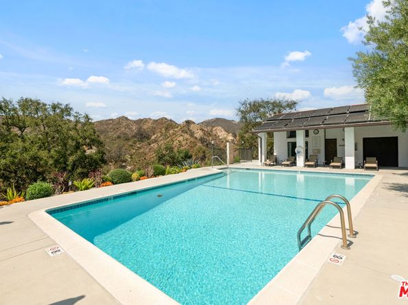 1553 Michael Lane, Pacific Palisades CA 90272