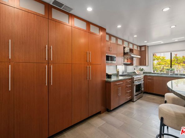 1553 Michael Lane, Pacific Palisades CA 90272