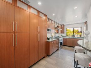 1553 Michael Lane, Pacific Palisades CA 90272