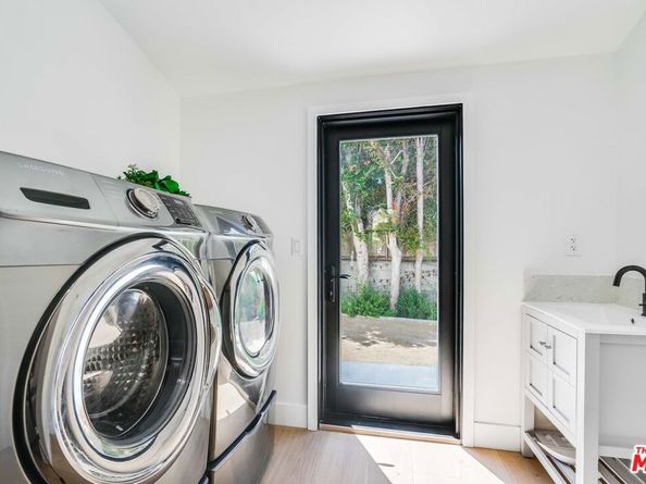 1737 Warnall Avenue, Los Angeles CA 90024