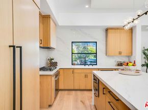 1737 Warnall Avenue, Los Angeles CA 90024