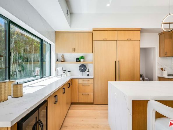 1737 Warnall Avenue, Los Angeles CA 90024