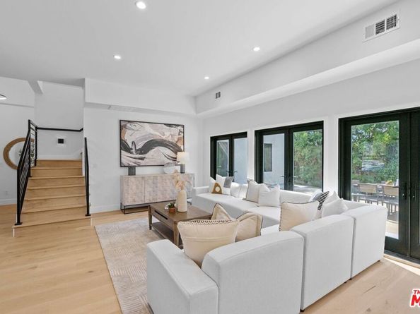 1737 Warnall Avenue, Los Angeles CA 90024