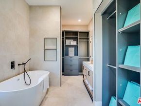 1737 Warnall Avenue, Los Angeles CA 90024