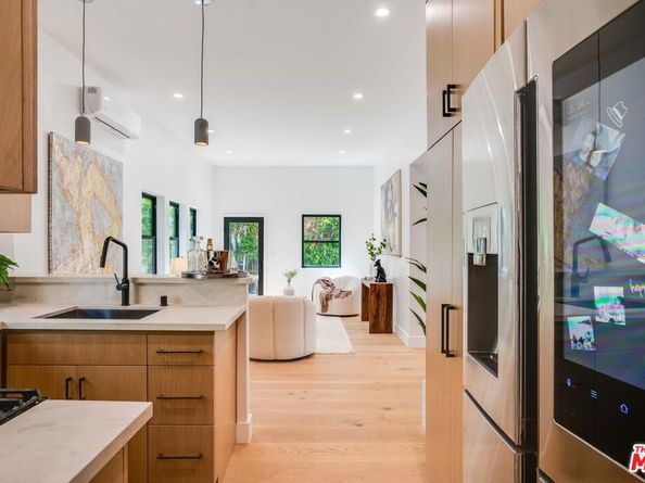 1737 Warnall Avenue, Los Angeles CA 90024