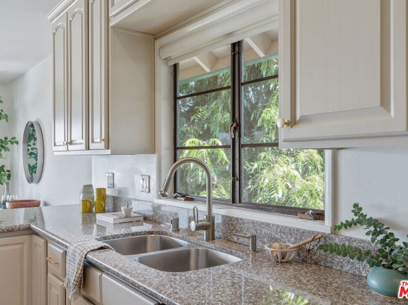 13451 Cheltenham Drive, Sherman Oaks CA 91423