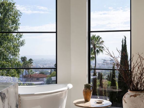 5693 Spreading Oak Drive, Los Angeles CA 90068