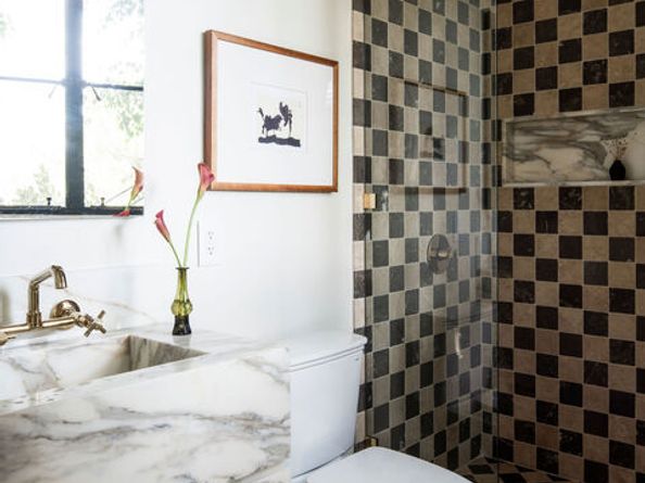 5693 Spreading Oak Drive, Los Angeles CA 90068