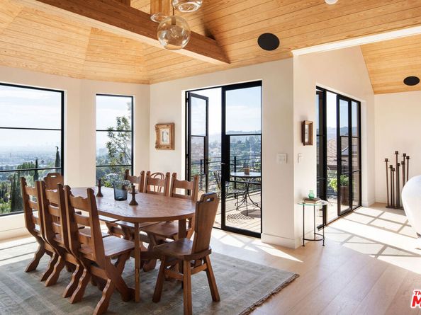 5693 Spreading Oak Drive, Los Angeles CA 90068