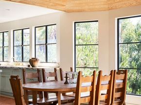 5693 Spreading Oak Drive, Los Angeles CA 90068