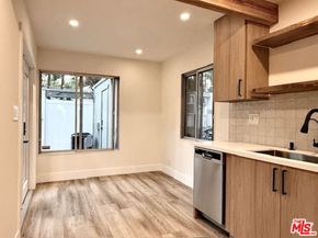 22461 Caminito Costa 20, Laguna Hills CA 92653